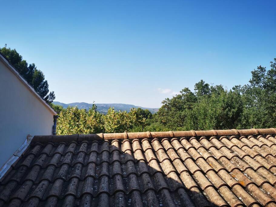 Entre Ventoux Et Luberon, Appartement Dans Maison. Malemort-du-Comtat Luaran gambar