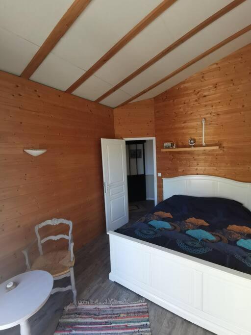 Entre Ventoux Et Luberon, Appartement Dans Maison. Malemort-du-Comtat Luaran gambar