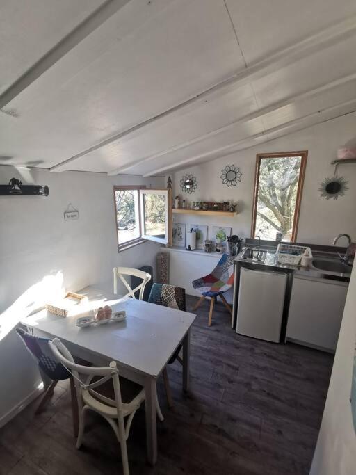 Entre Ventoux Et Luberon, Appartement Dans Maison. Malemort-du-Comtat Luaran gambar