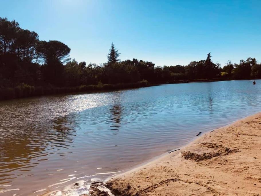 Entre Ventoux Et Luberon, Appartement Dans Maison. Malemort-du-Comtat Luaran gambar